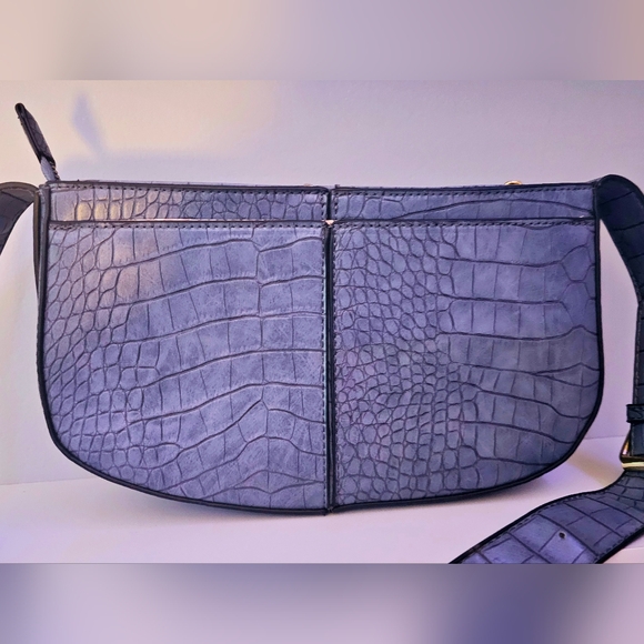 London Fog- Blue Leather Sholder Bag - Picture 3 of 6